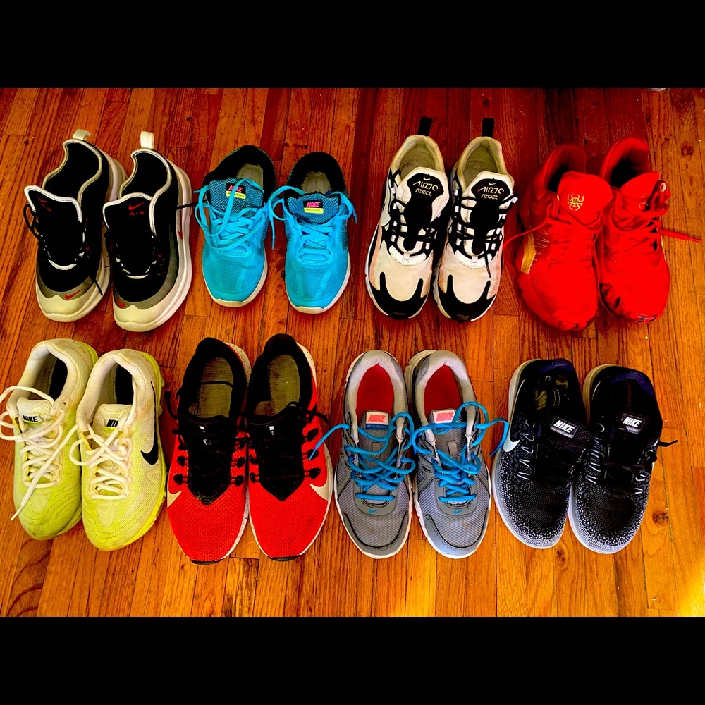 8 pairs of Nike  sneakers from 5:5 to seize 8 running shoes $300or best offer